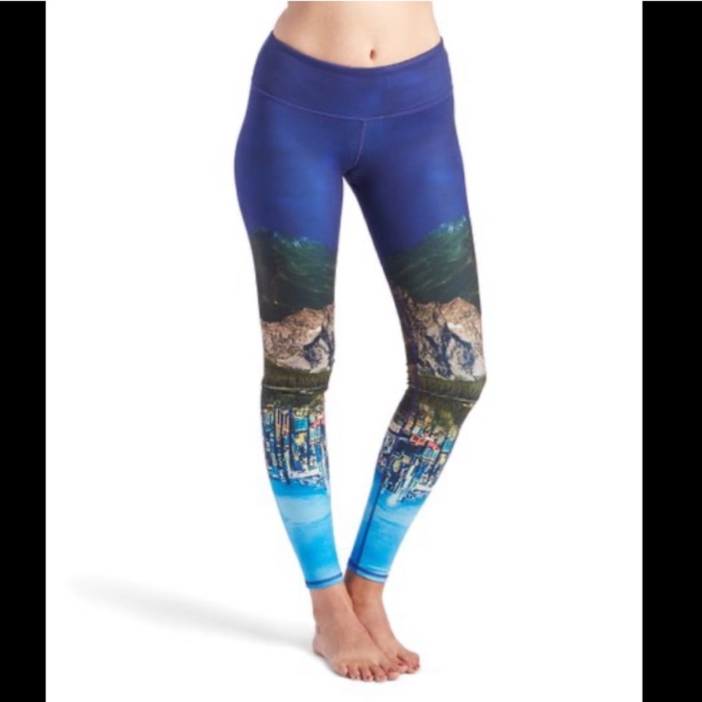 Alo Airbrush Dreamscape Women's‎ Leggings Size Medium